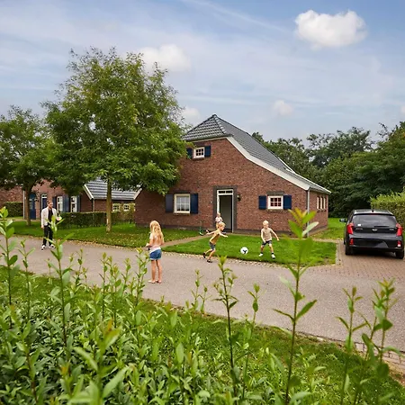 Recreatiepark De Leistert Kompleks wypoczynkowy *